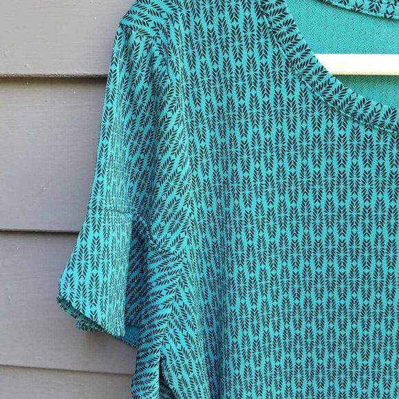 Worthington Green Black Short Sleeve Tee size Larage - Picture 6 of 10